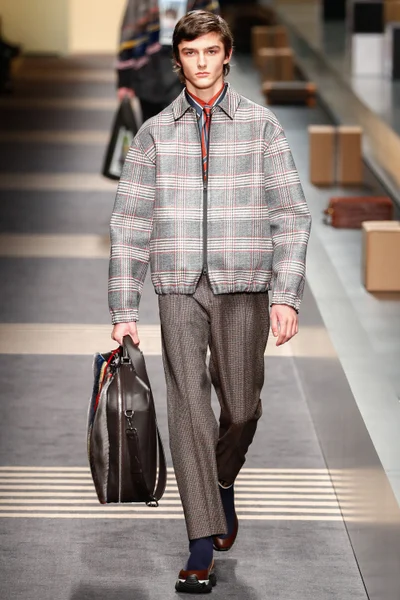 Look 53